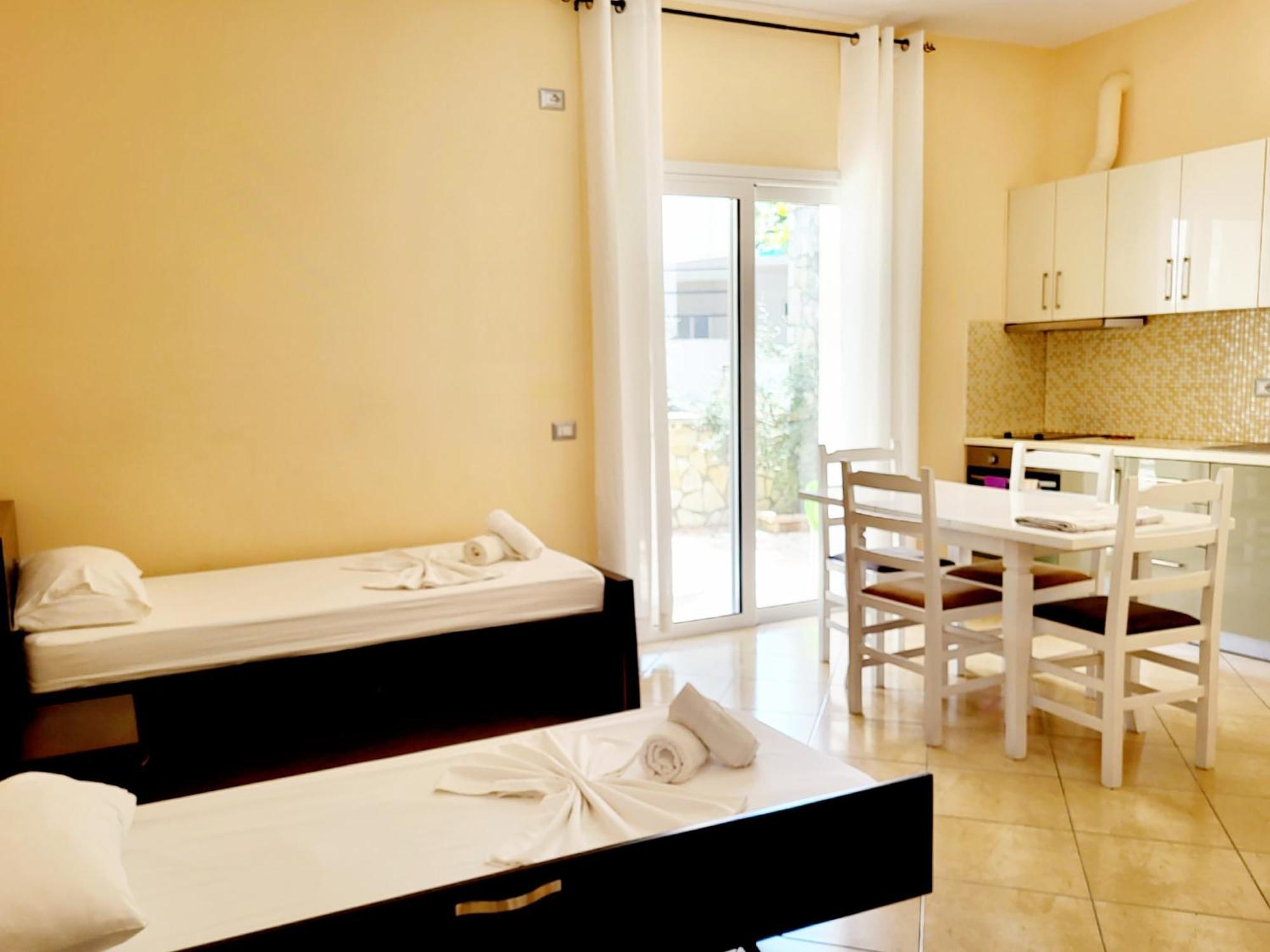 Vila Sulozeqi Apartment Sarandë Cameră foto